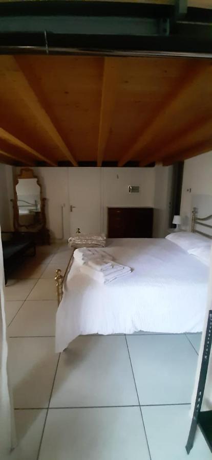 Un Loft Solo Per I Tuoi Occhi Apartment Bergamo Ngoại thất bức ảnh